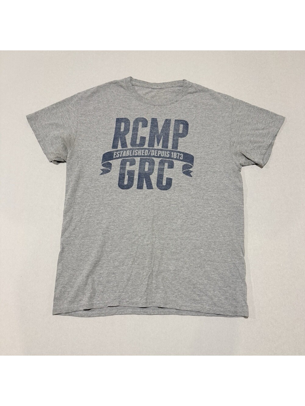 Official RCMP GRC T-Shirt Size M Canada Police Souvenir Tee Men’s